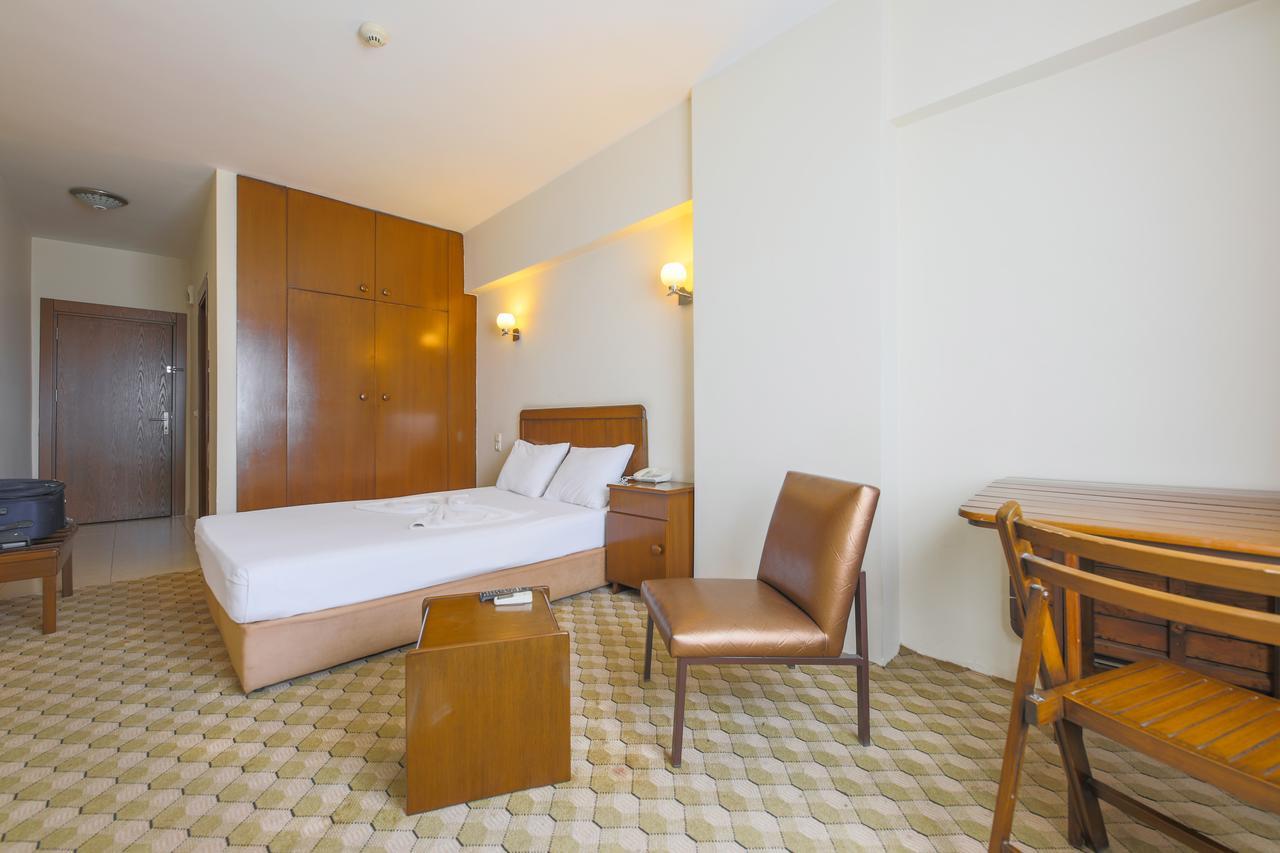 Hosta Otel Mersin  Zewnętrze zdjęcie