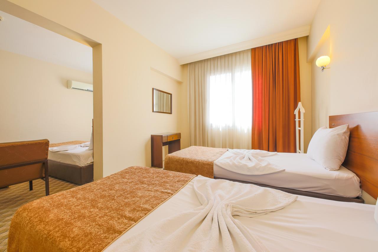 Hosta Otel Mersin  Zewnętrze zdjęcie